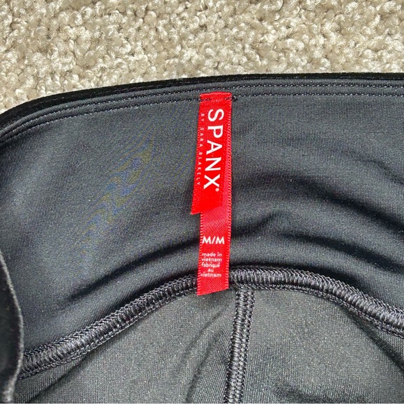 SPANX Velour Leggings - Picture 4 of 6